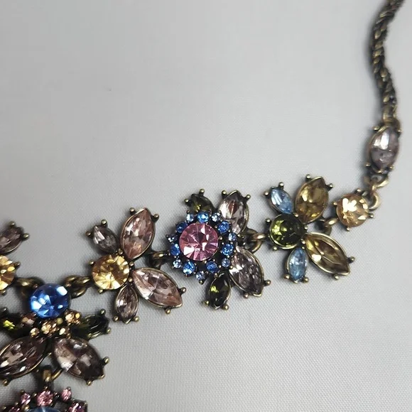 Y2K long rhinestone statement necklace - Picture 10 of 10